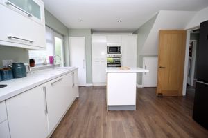 Kitchen/Diner- click for photo gallery